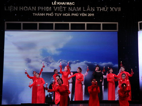 Cẩm Vân sâu lắng với