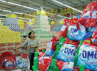 Nhãn hiệu bột giặt Omo đang thống lĩnh thị trường, với thị phần trung bình 65%.