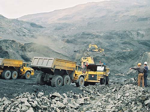 Khai thác khoáng sản cần sự dài hơi, đồng bộ