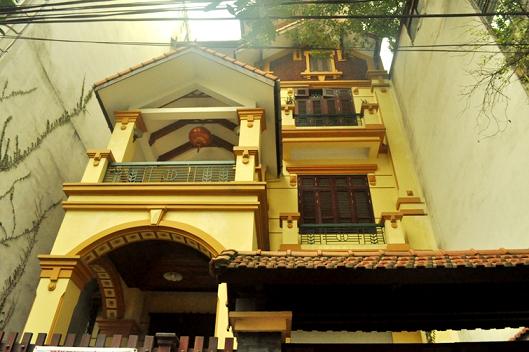 Căn biệt thự 137 tỷ đồng bị đập bỏ