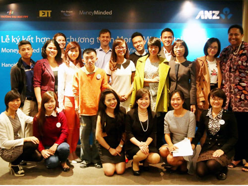 Chương trình MoneyMinded sẽ hỗ trợ các em sinh viên có được những đánh giá và quyết định về việc sử dụng và quản lý tiền.