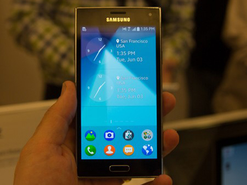 Samsung Z là chiếc smartphone đầu tiên chạy Tizen của Samsung nhưng đã bị khai tử trước khi ra mắt 