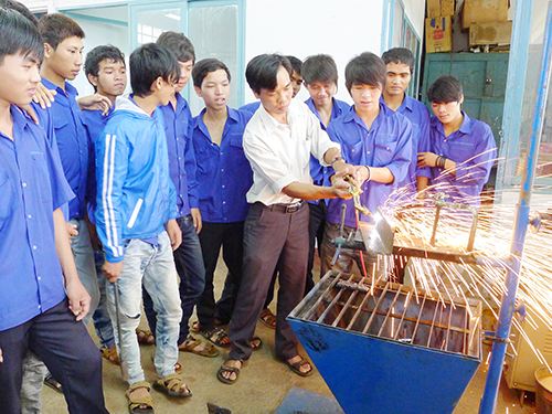 Hệ thống dạy nghề cần được sắp xếp lại       Ảnh: Ngọc Quang