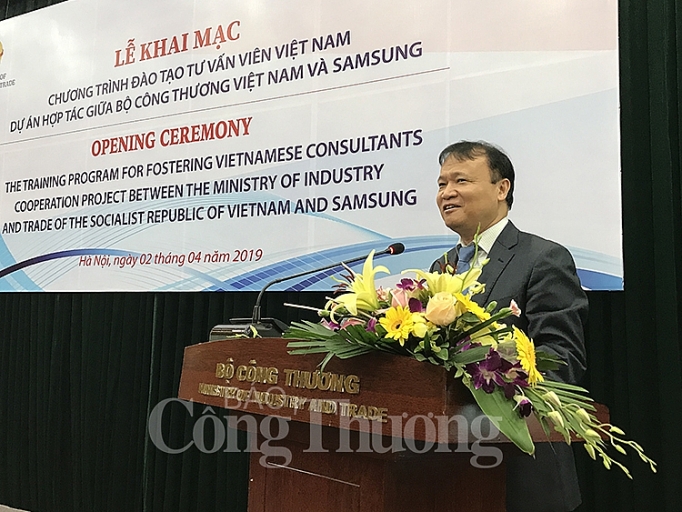 Việt Nam có thêm 105 chuyên gia về công nghiệp phụ trợ do Samsung đào tạo viet nam co them 105 chuyen gia ve cong nghiep phu tro do samsung dao tao