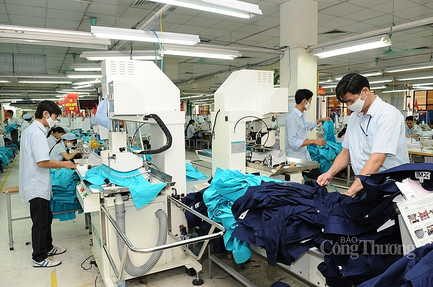 4 tháng đầu năm 2021, xuất khẩu dệt may tiếp tục tăng trưởng 4 tháng đầu năm 2021, xuất khẩu dệt may tiếp tục tăng trưởng