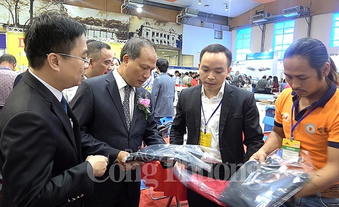 HanoiTex 2019: Cơ hội tiếp cận công nghệ hiện đại cho doanh nghiệp dệt may hanoitex 2019 co hoi tiep can cong nghe hien dai cho doanh nghiep det may