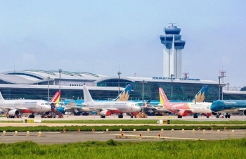 Mở lại các chuyến bay an toàn: Điều kiện nào?