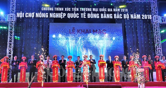 hon 300 doanh nghiep tham du hoi cho nong nghiep quoc te dong bang bac bo nam 2018