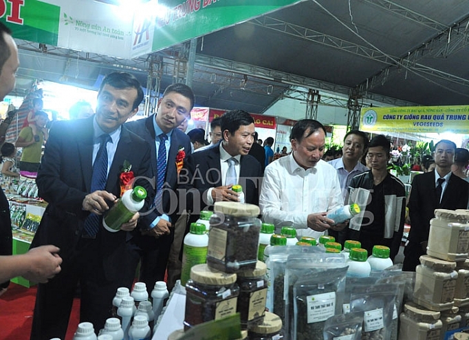 hon 300 doanh nghiep tham du hoi cho nong nghiep quoc te dong bang bac bo nam 2018