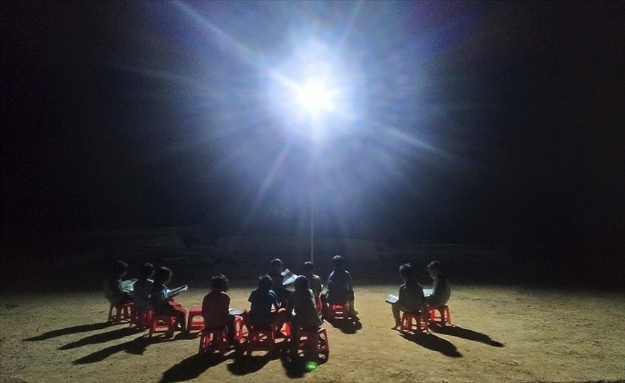 EVNNPC: Tiếp tục hành trình thắp sáng ước mơ EVNNPC: Tiếp tục hành trình thắp sáng ước mơ