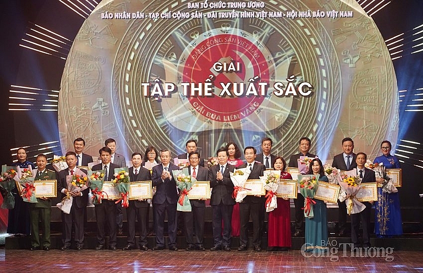 Báo chí cần tiếp tục đổi mới, chủ động, đóng góp tích cực hơn nữa trong công tác xây dựng Đảng Báo chí cần tiếp tục đổi mới, chủ động, đóng góp tích cực hơn nữa trong công tác xây dựng Đảng