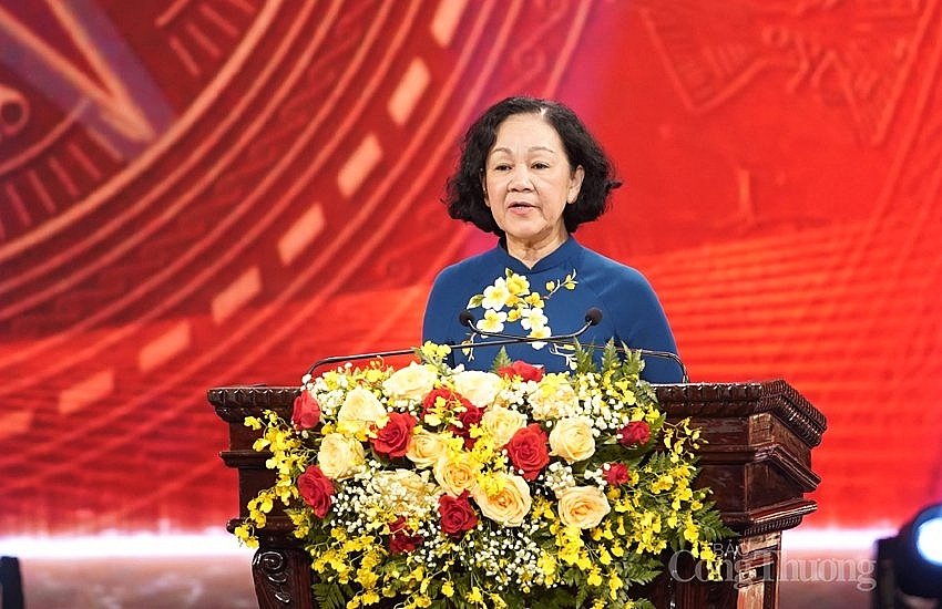 Báo chí cần tiếp tục đổi mới, chủ động, đóng góp tích cực hơn nữa trong công tác xây dựng Đảng Báo chí cần tiếp tục đổi mới, chủ động, đóng góp tích cực hơn nữa trong công tác xây dựng Đảng