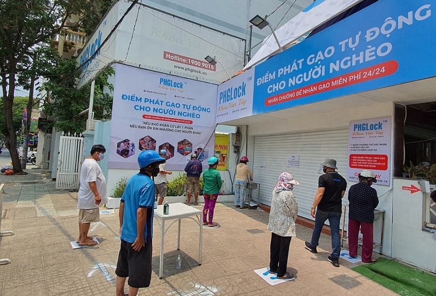 Điểm lại một số nguyên nhân vì sao Việt Nam khống chế dịch Covid-19 thành công Điểm lại một số nguyên nhân vì sao Việt Nam khống chế dịch Covid-19 thành công