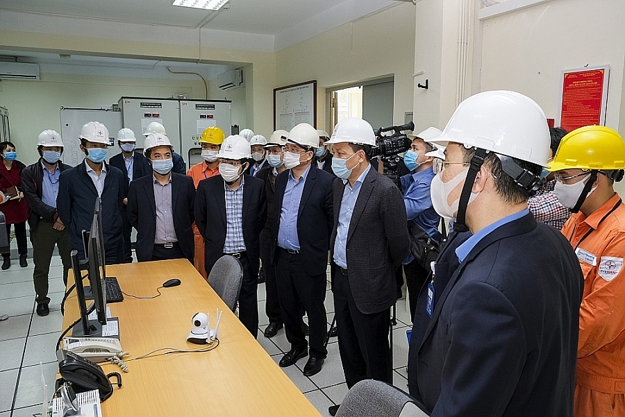 Đảm bảo hệ thống an toàn, không để thiếu điện trước, trong và sau Tết