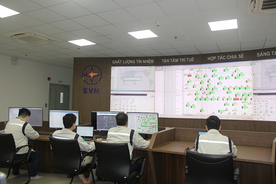 Chuyện kể về những kỹ sư điện đón Tết trong phòng trực Chuyện kể về những kỹ sư điện đón Tết trong phòng trực