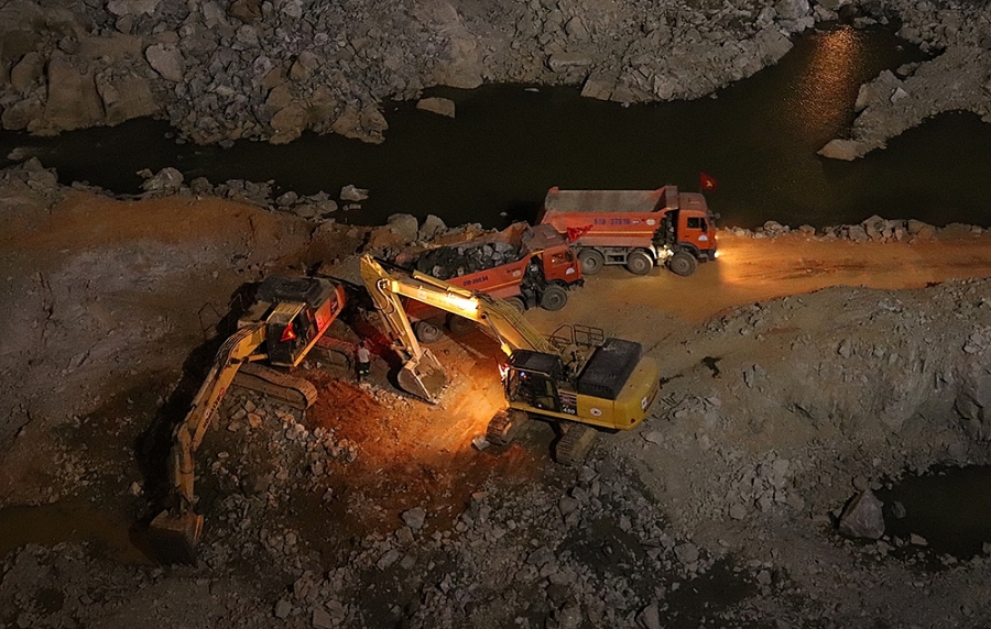 Thuỷ điện Ialy mở rộng: Đảm bảo về đích đúng tiến độ Thuỷ điện Ialy mở rộng: Đảm bảo về đích đúng tiến độ