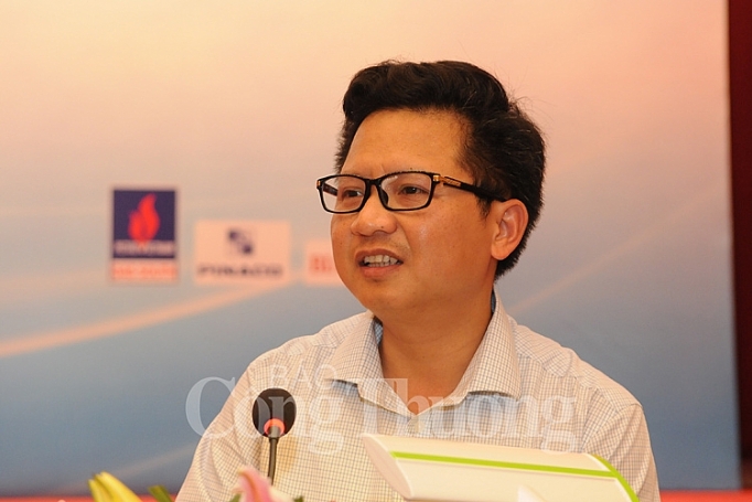 Nâng cao hiệu quả công tác chống buôn lậu, hàng giả, gian lận thương mại trong hội nhập nang cao hieu qua cong tac chong buon lau hang gia gian lan thuong mai trong hoi nhap