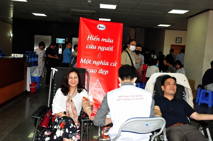 trai tim va tinh nguoi cong thuong