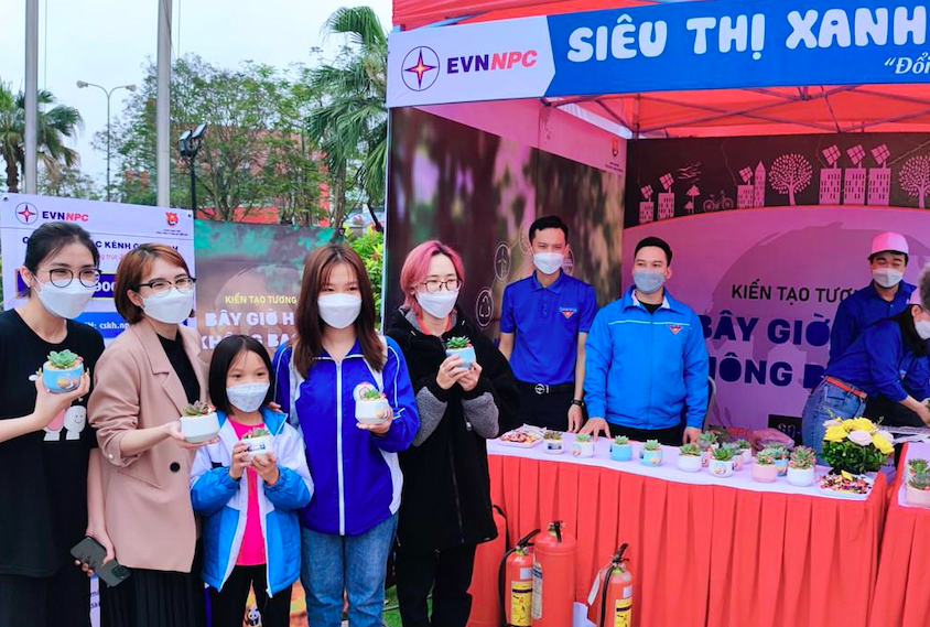 EVNNPC lan toả chiến dịch Giờ Trái đất 2022 EVNNPC lan toả chiến dịch Giờ Trái đất 2022