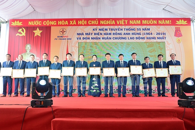 PC Thanh Hóa đón nhận Huân chương Lao động hạng Nhất pc thanh hoa don nhan huan chuong lao dong hang nhat