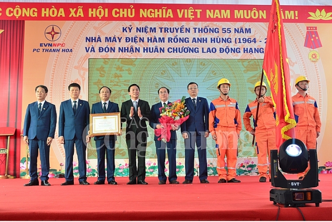 PC Thanh Hóa đón nhận Huân chương Lao động hạng Nhất pc thanh hoa don nhan huan chuong lao dong hang nhat