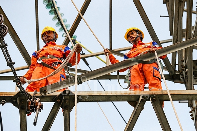 EVNNPC: Sẵn sàng ứng phó với các tình huống thiên tai evnnpc san sang ung pho voi cac tinh huong thien tai