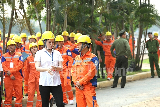 EVNNPC: Sẵn sàng ứng phó với các tình huống thiên tai evnnpc san sang ung pho voi cac tinh huong thien tai