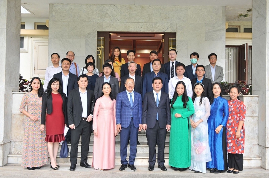 Nỗ lực cho cuộc chơi thương mại công bằng Nỗ lực cho cuộc chơi thương mại công bằng