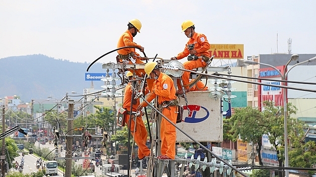 Tiêu thụ điện dịp Lễ 30/4-1/5 ở mức khoảng 607 triệu kWh/ngày Tiêu thụ điện dịp Lễ 30/4-1/5 ở mức khoảng 607 triệu kWh/ngày
