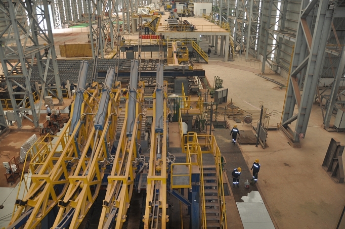 bai 2 can cac giai phap quyet liet tu dia phuong