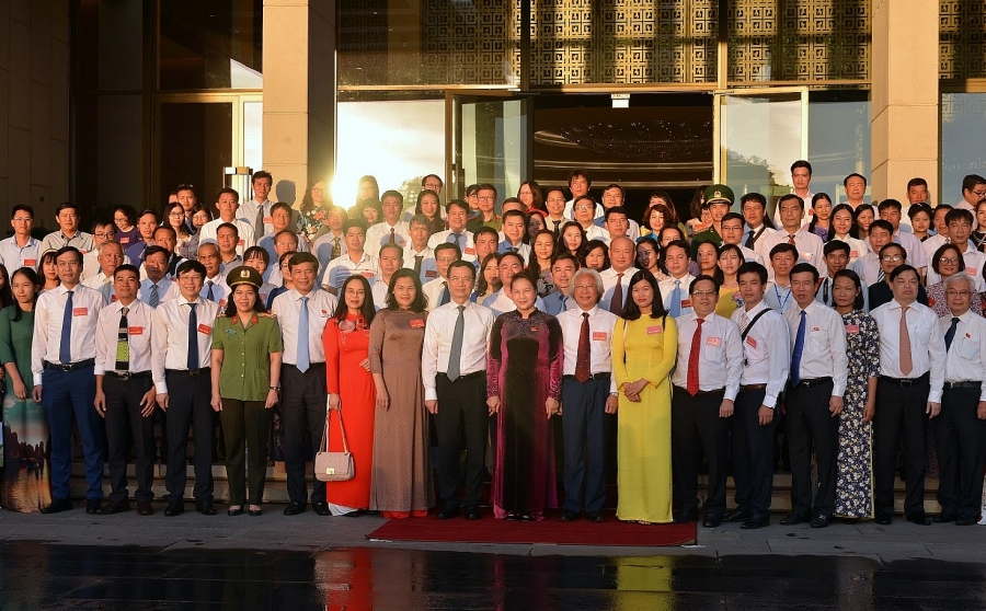 xay dung nen bao chi cach mang viet nam vung manh giau tinh chien dau nhan van chuyen nghiep va hien dai