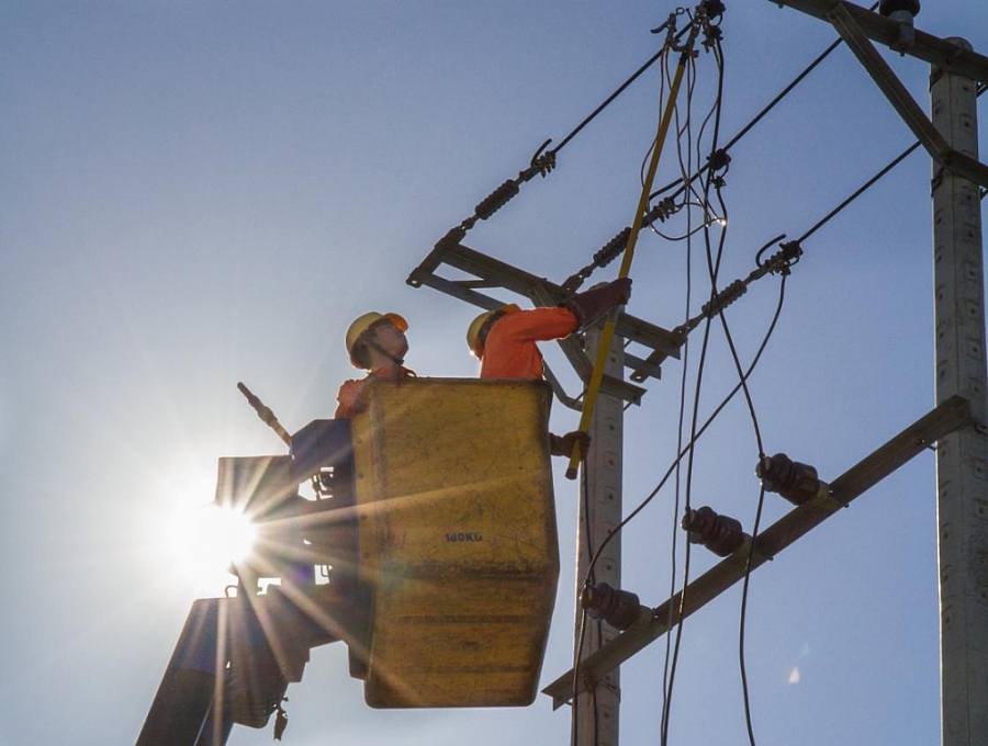 undefined 5447 sua chua dien nang nong 4