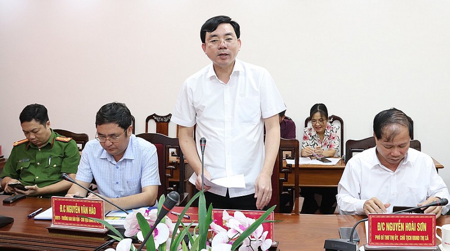 Đường dây 500kV mạch 3: Tháo gỡ mặt bằng 3 điểm néo tại Kỳ Anh Đường dây 500kV mạch 3: Tháo gỡ mặt bằng 3 điểm néo tại Kỳ Anh