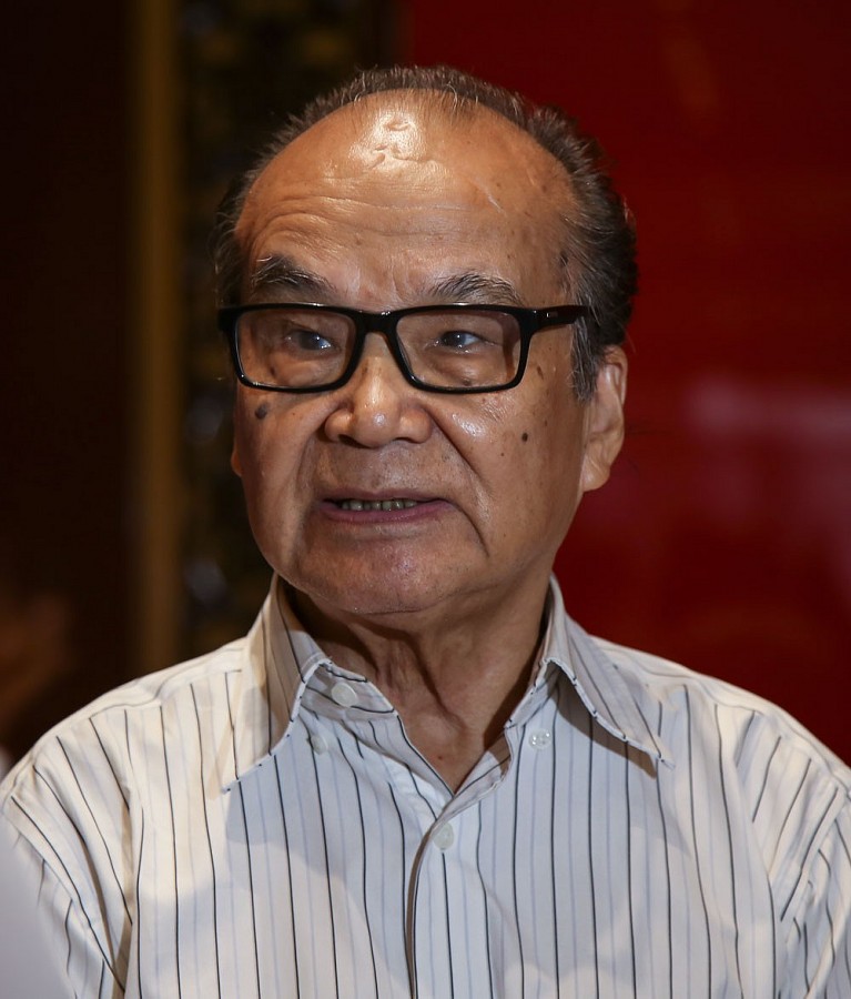 Giáo sư Trần Đình Long nói gì về điện mặt trời mái nhà, điện hạt nhân? Giáo sư Trần Đình Long nói gì về điện mặt trời mái nhà, điện hạt nhân?