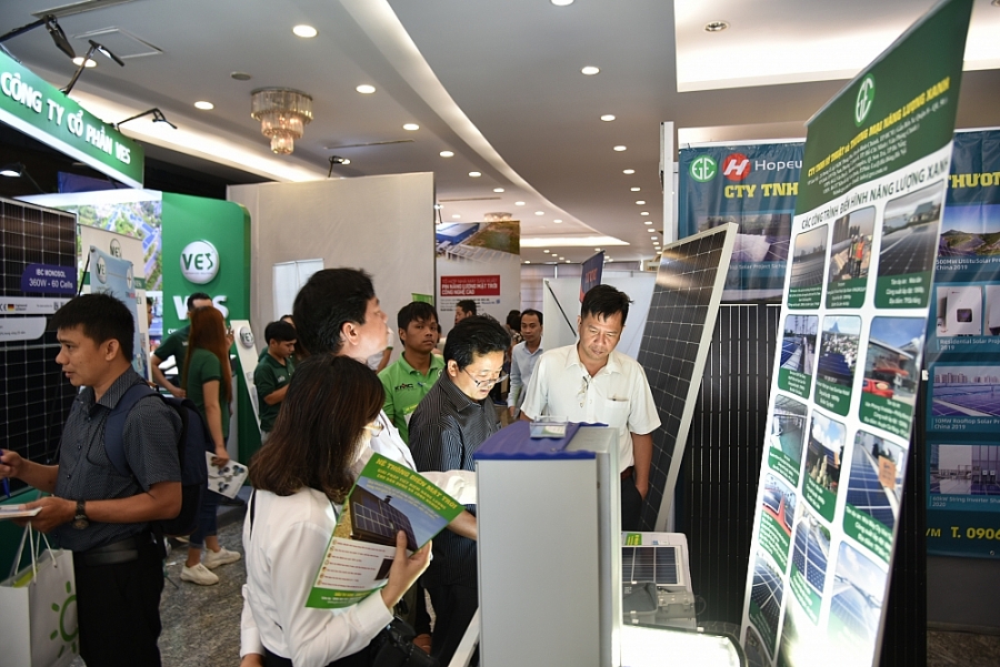 hon 500 dai bieu tham du hoi thao phat trien nguon nang luong tai tao