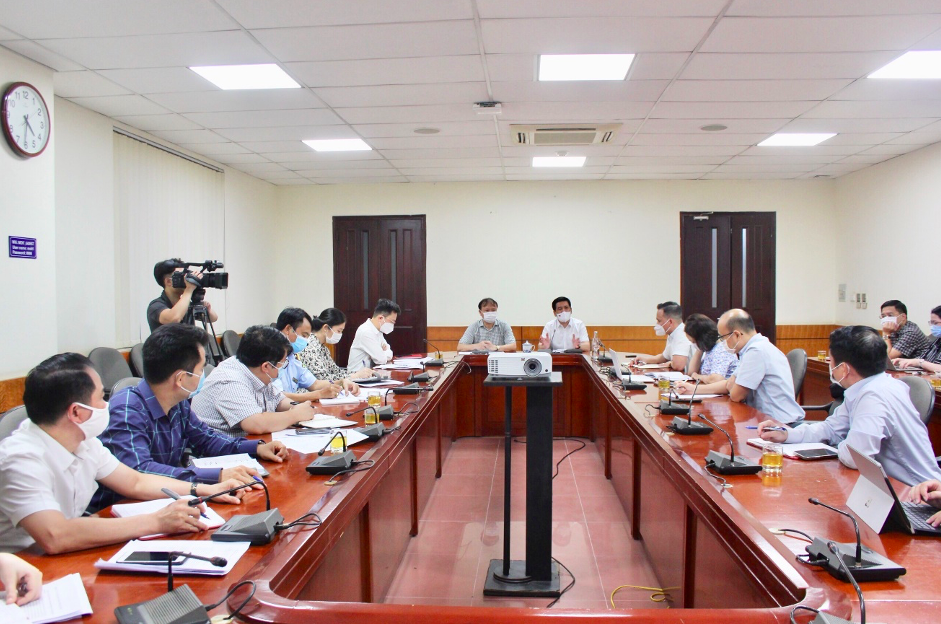 Bộ Công Thương họp khẩn nhằm đảm bảo cung ứng và lưu thông hàng hóa thiết yếu cho TP HCM và các tỉnh phía Nam Bộ Công Thương họp khẩn nhằm đảm bảo cung ứng và lưu thông hàng hóa thiết yếu cho TP HCM và các tỉnh phía Nam