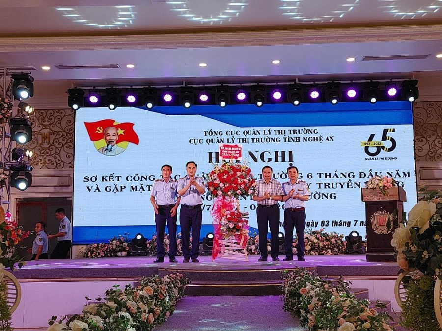 Cục Quản lý thị trường Nghệ An tổ chức Lễ kỷ niệm 65 năm ngày truyền thống Cục Quản lý thị trường Nghệ An tổ chức Lễ kỷ niệm 65 năm ngày truyền thống