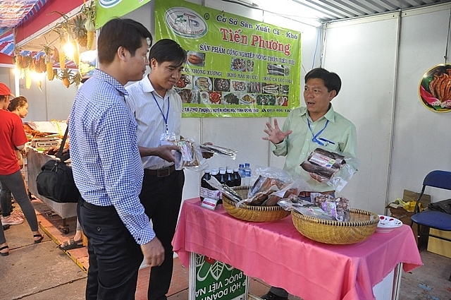 Tôn vinh những sản phẩm công nghiệp nông thôn tiêu biểu ton vinh nhung san pham cong nghiep nong thon tieu bieu