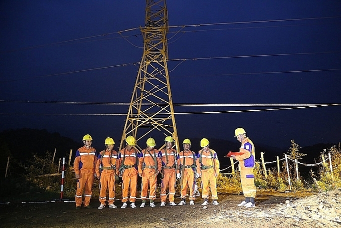 evn khuyen cao an toan cho nguoi dan khi mua bao