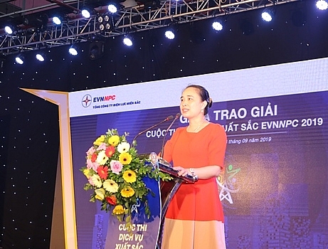evnnpc ton vinh nhung nhan to doi moi vi dich vu khach hang