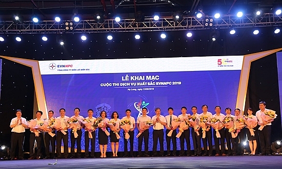 evnnpc ton vinh nhung nhan to doi moi vi dich vu khach hang