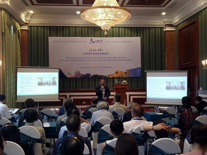 Ra mắt tổ chức Sáng kiến về chuyển đổi năng lượng Việt Nam - VIET ra mat to chuc sang kien ve chuyen doi nang luong viet nam viet