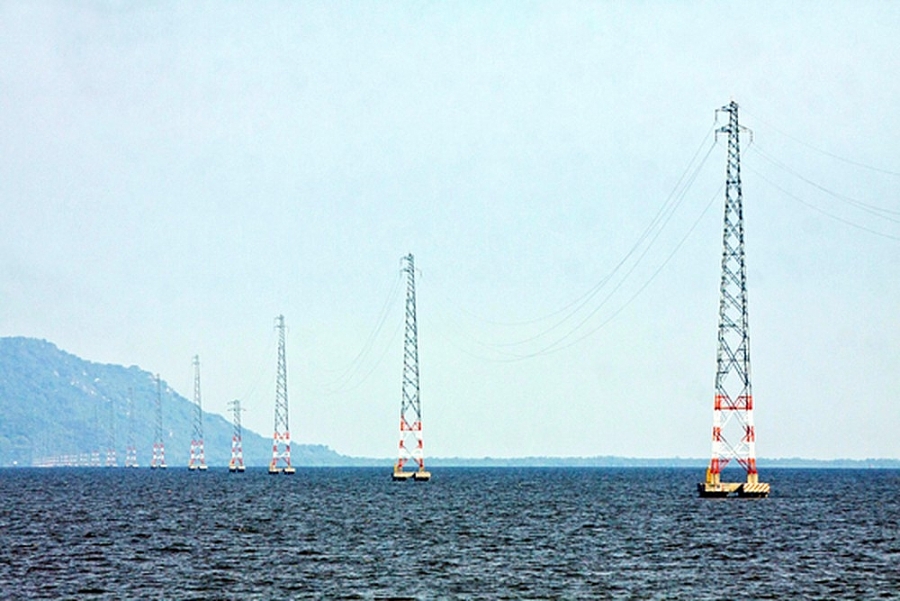 EVN hoàn thành xuất sắc nhiệm vụ chính trị đưa điện ra đảo