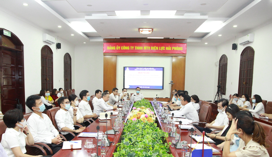 PC Hải Phòng: Đẩy mạnh thanh toán tiền điện không dùng tiền mặt PC Hải Phòng: Đẩy mạnh thanh toán tiền điện không dùng tiền mặt