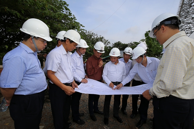 Đường dây 500 kV Sông Hậu - Đức Hòa trên đường về đích duong day 500 kv song hau duc hoa tren duong ve dich