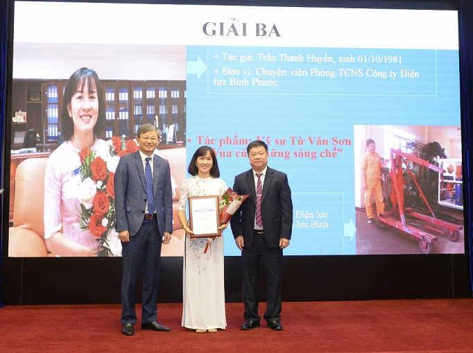 cong doan evn trao giai cuoc thi guong sang tieu bieu nganh dien