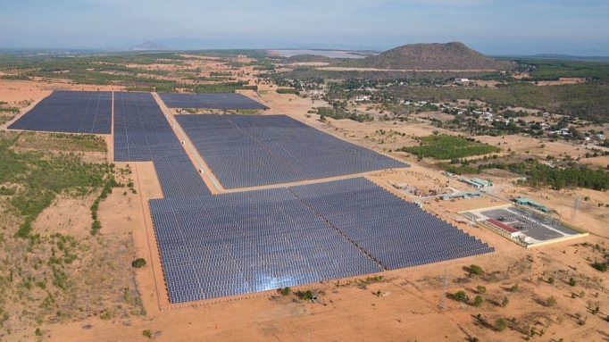 Cơ chế đấu thầu dự án điện mặt trời: Cần xem xét kỹ lưỡng co che dau thau du an dien mat troi can xem xet ky luong