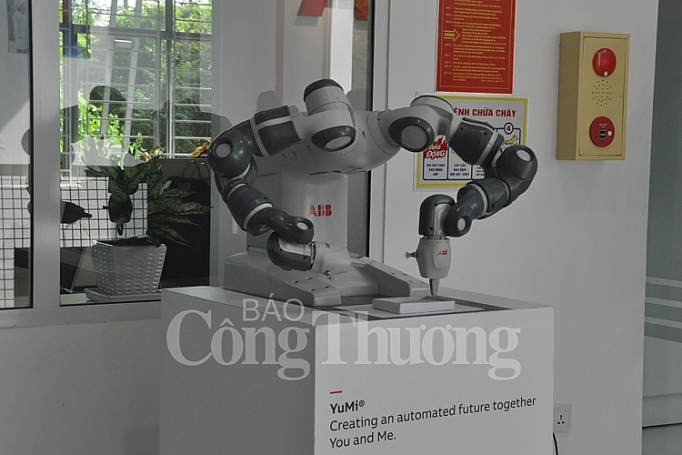 Những điểm khác biệt từ Trung tâm Dịch vụ và kỹ thuật rô bốt đầu tiên của ABB tại Việt Nam nhung diem khac biet tu trung tam dich vu va ky thuat ro bot dau tien cua abb tai viet nam