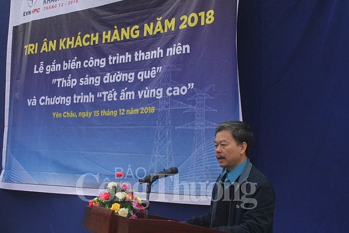 evnnpc gan bien cong trinh thap sang duong que tai son la