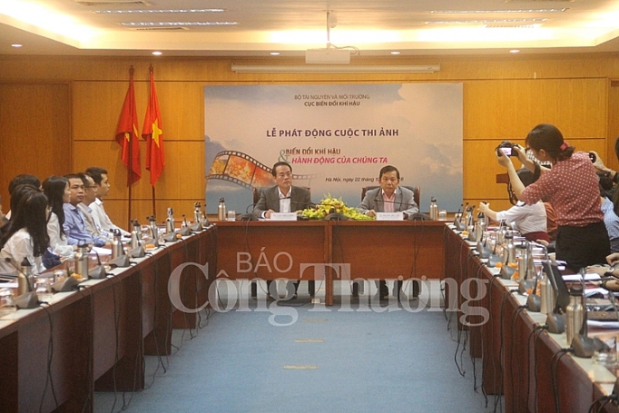 Phát động cuộc thi Ảnh về Biến đổi khí hậu: Một bức ảnh thay nghìn lời nói phat dong cuoc thi anh ve bien doi khi hau mot buc anh thay nghin loi noi